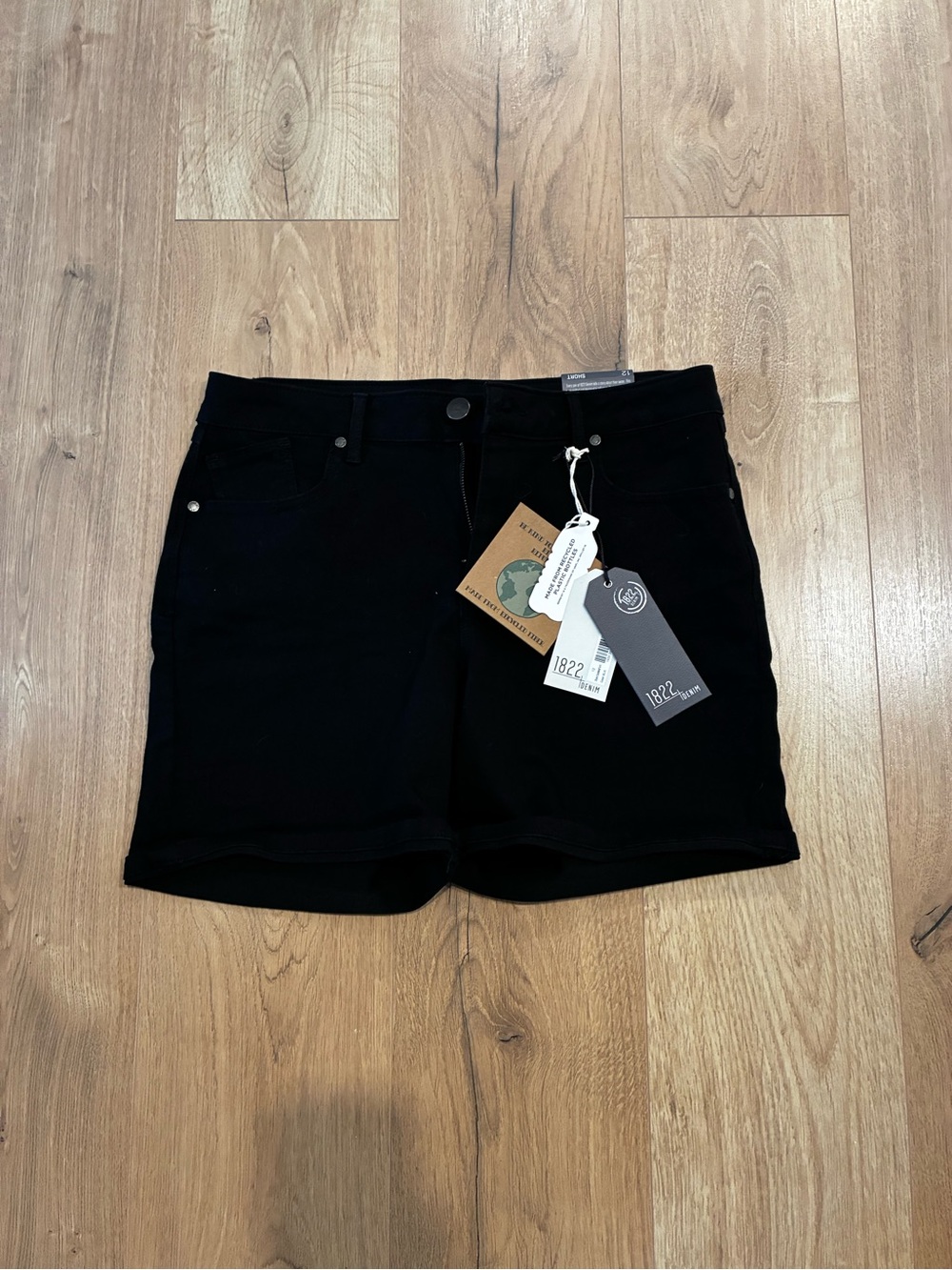 1822 Denim Women’s Black High Waist Shorts
